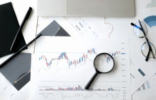 美国与欧盟达成贸易协议，国务院发布《意见》规范价格违法行为