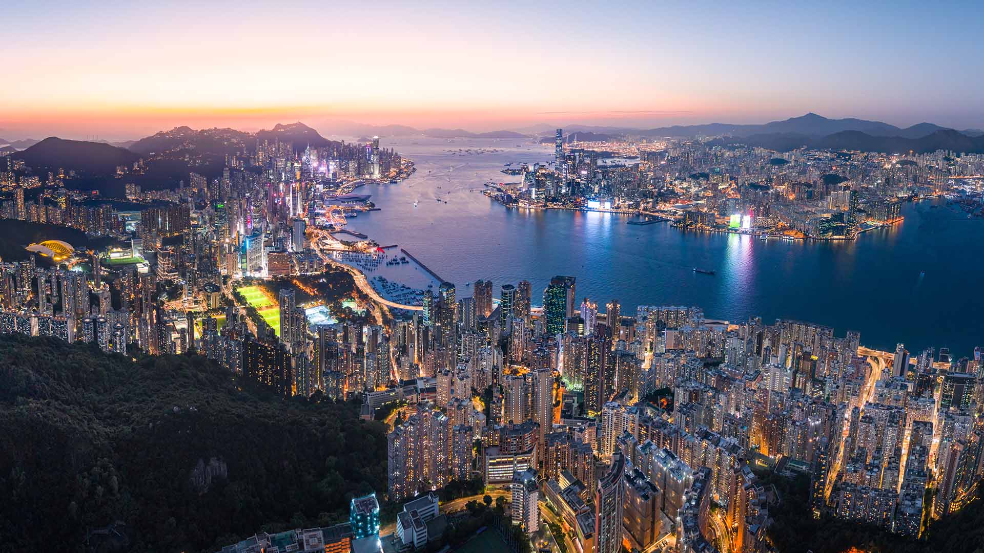香港夜景（来源：香港旅游发展局官网）.jpg
