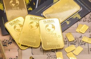 新股速递：周六福(06168.HK)连续八年位列中国珠宝市场前五，线下门店超4,000家
