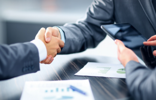 OMSE CEO彭博专访——能源转型背景下的增长与全球布局