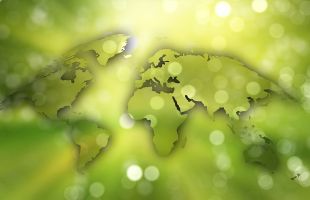 全球储能市场需求旺盛 产业链上市公司订单饱满